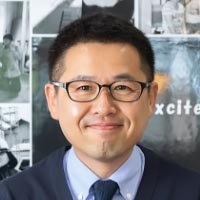 林 龍一